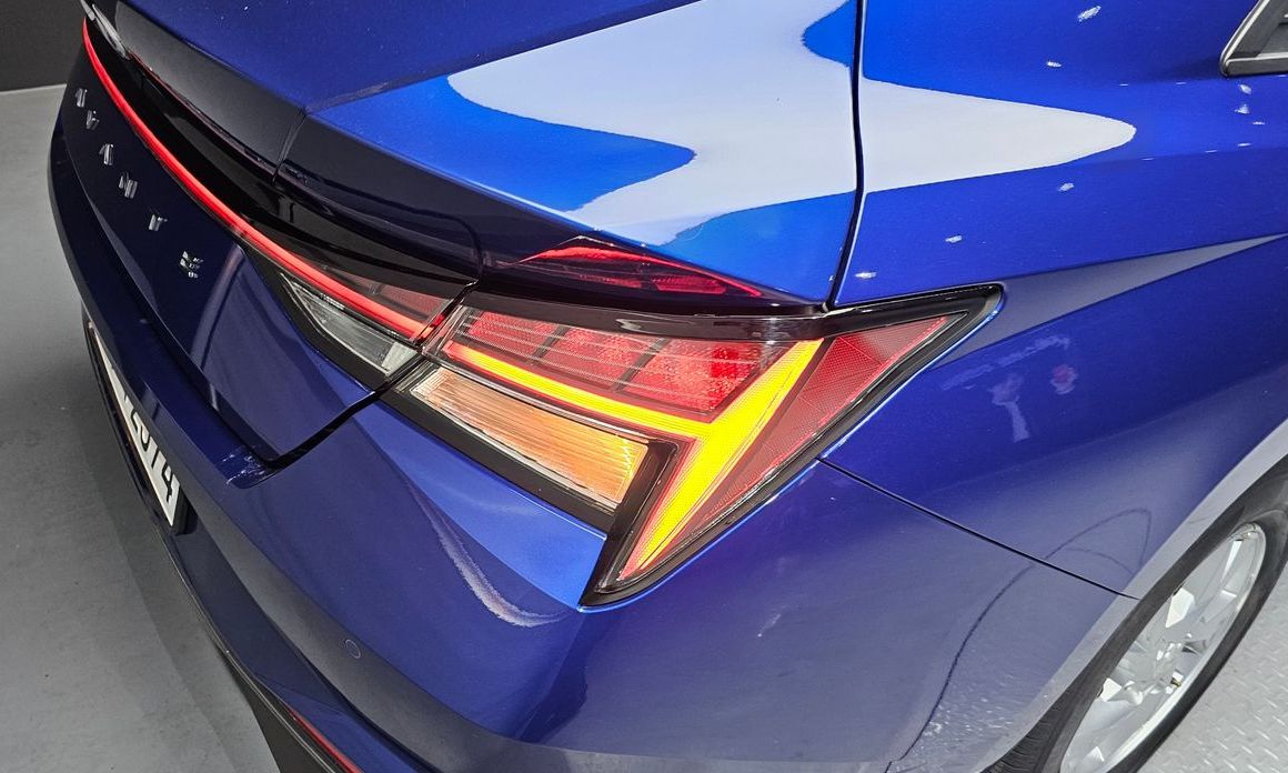 Hyundai AVANTE 2021
