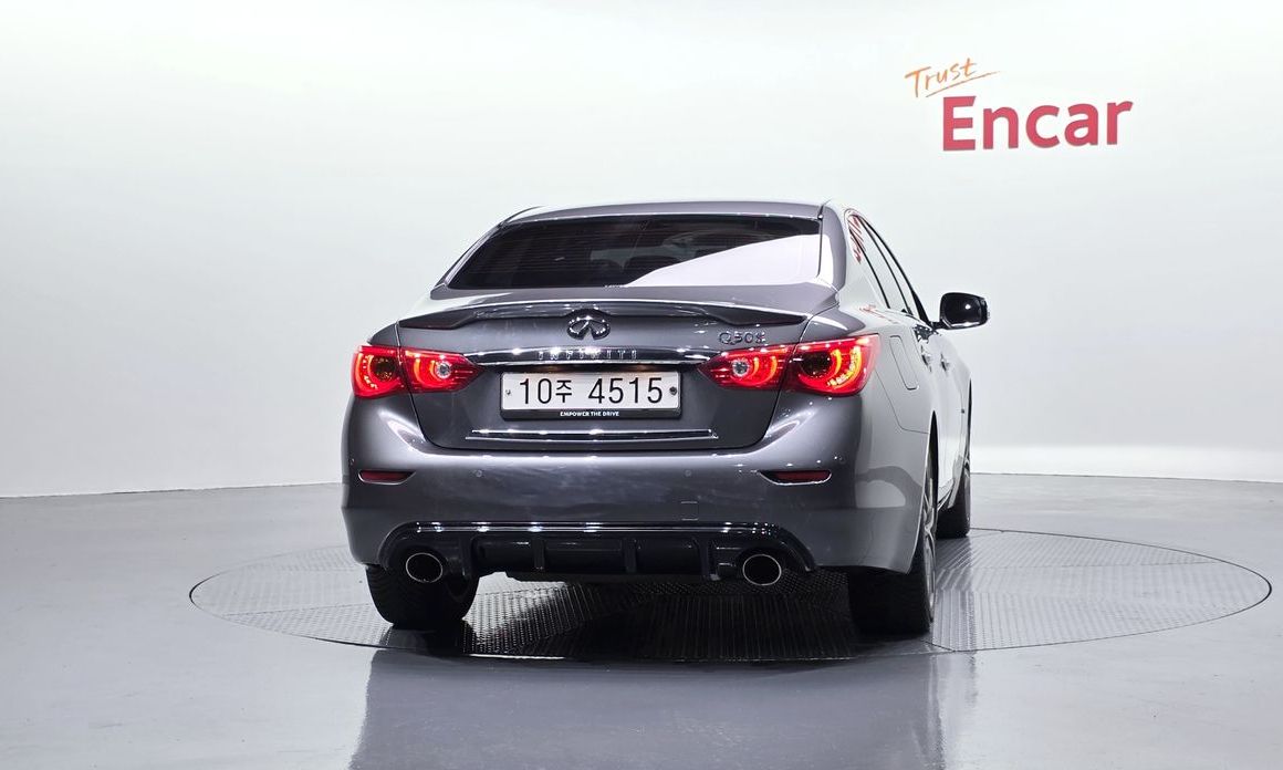 Infiniti Q50 2017
