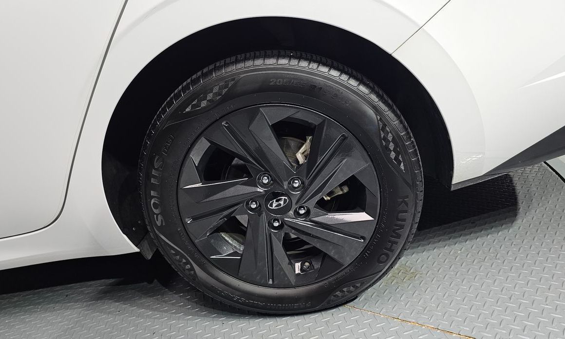 Hyundai AVANTE 2023