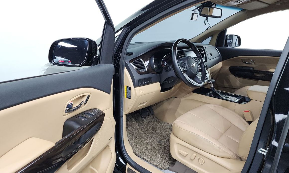 Kia Canival 2019