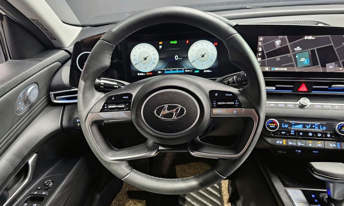 Hyundai AVANTE 2021