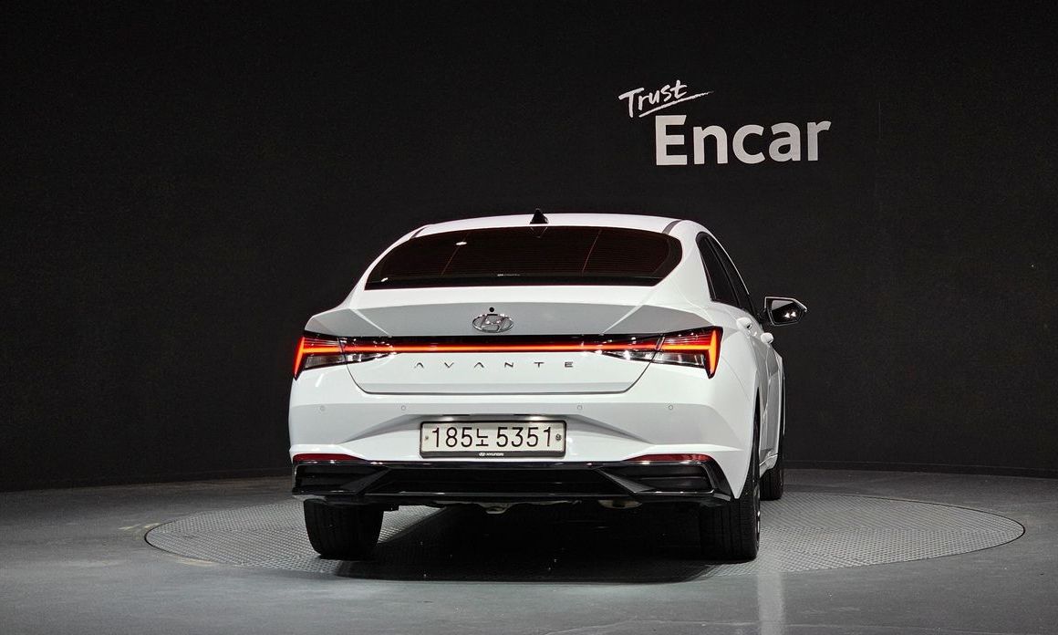 Hyundai AVANTE 2021