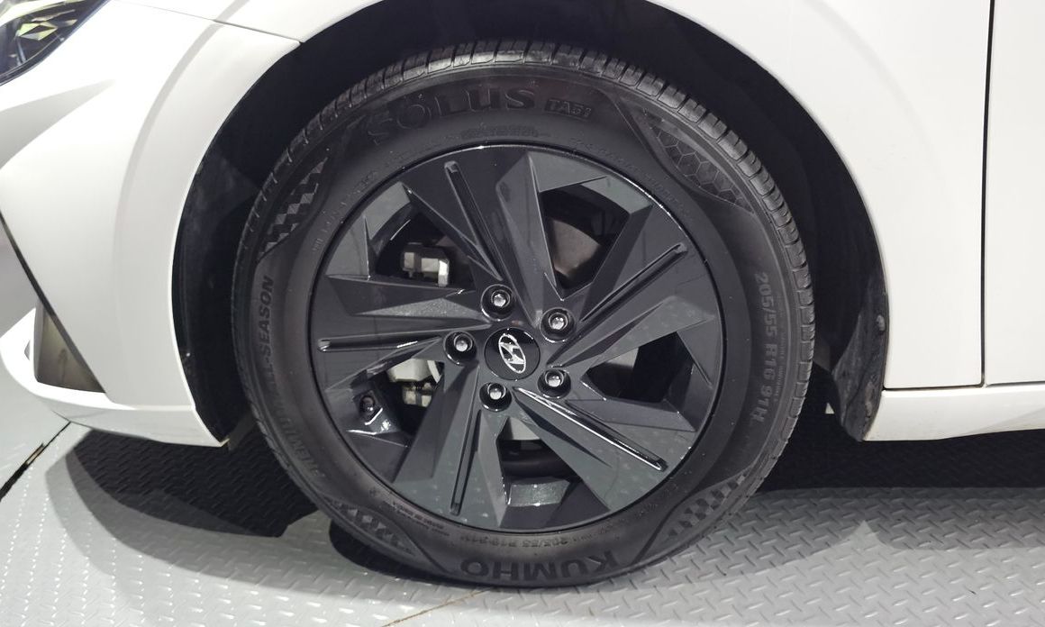 Hyundai AVANTE 2023