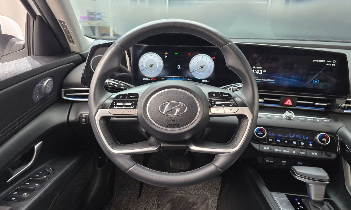 Hyundai AVANTE 2023