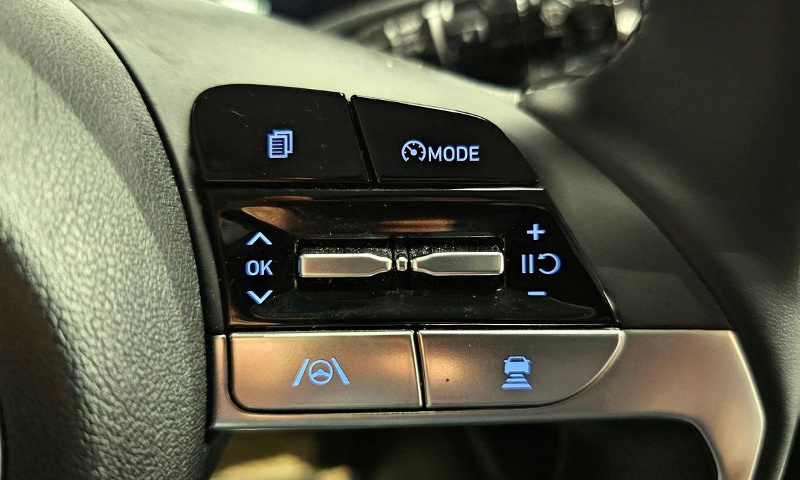 Hyundai AVANTE 2021