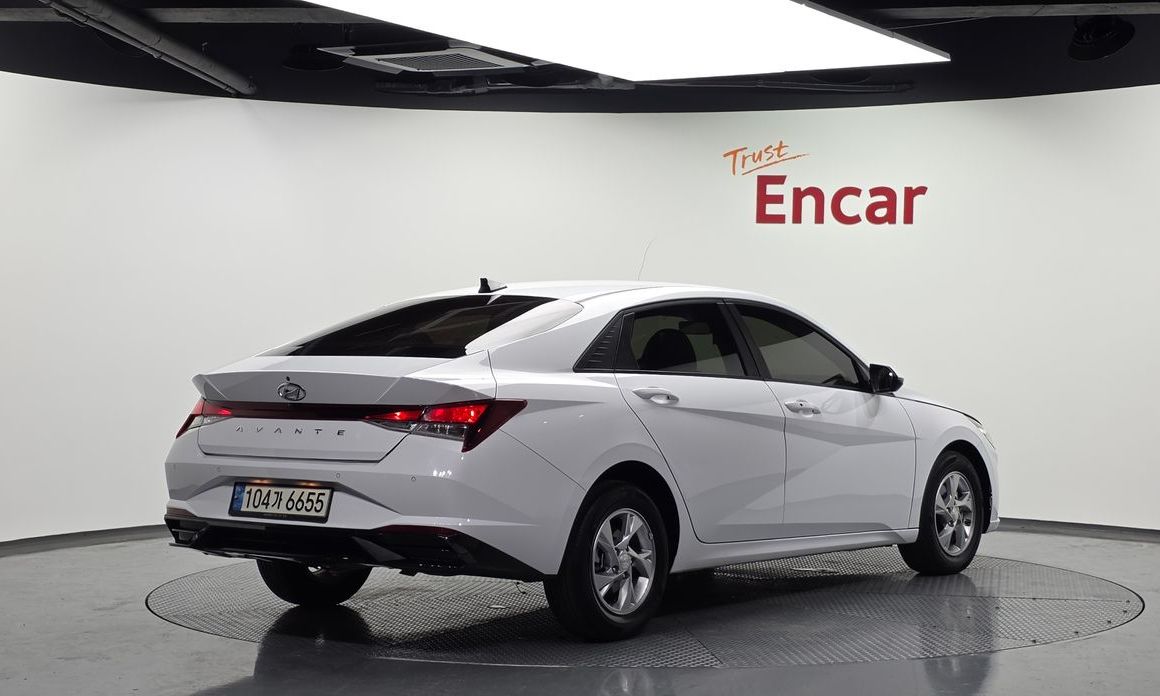 Hyundai AVANTE 2022