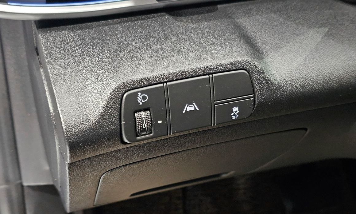 Hyundai AVANTE 2021