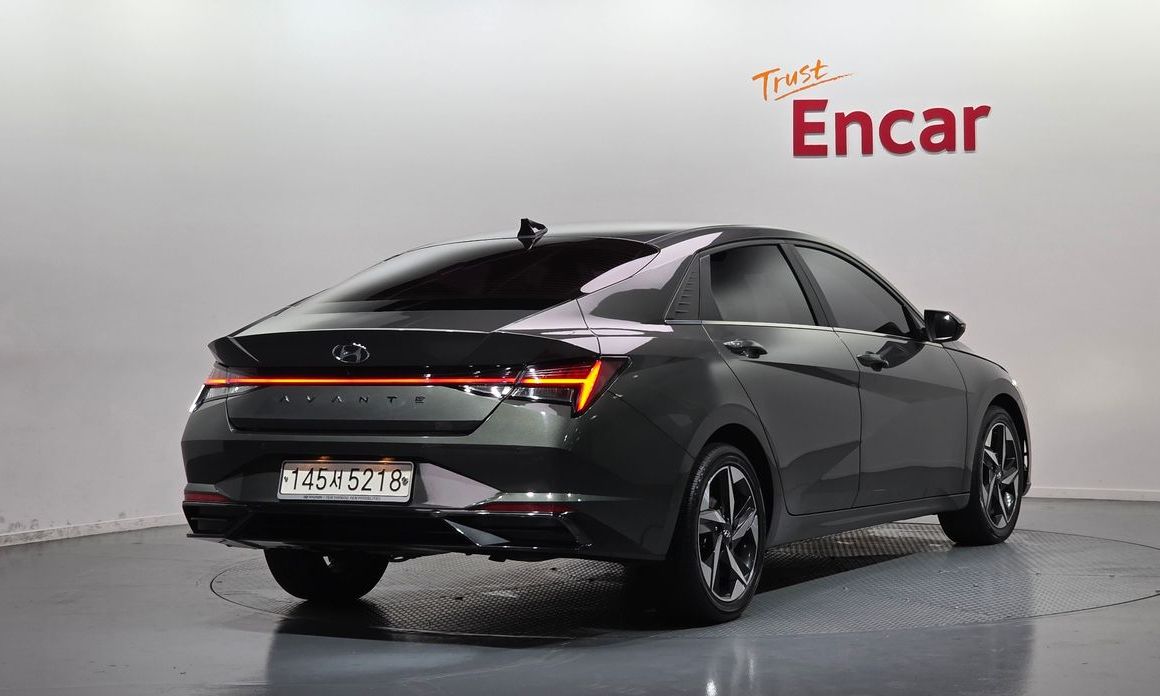 Hyundai AVANTE 2021