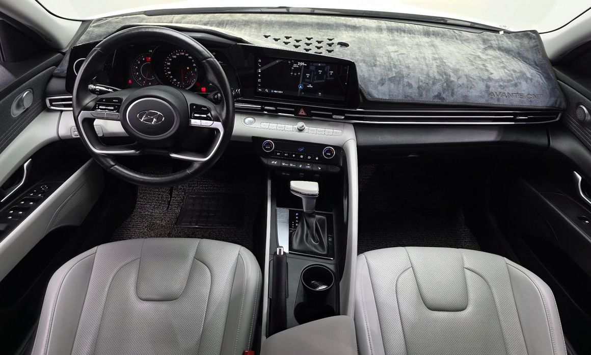 Hyundai AVANTE 2022