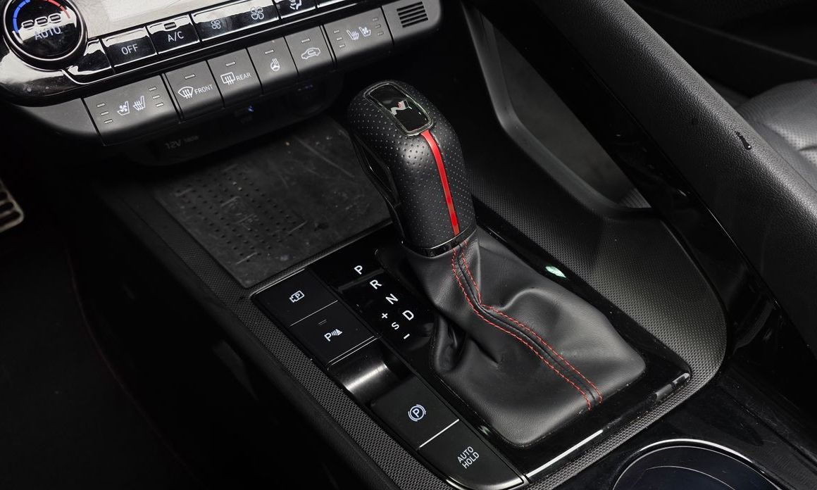 Hyundai AVANTE 2021