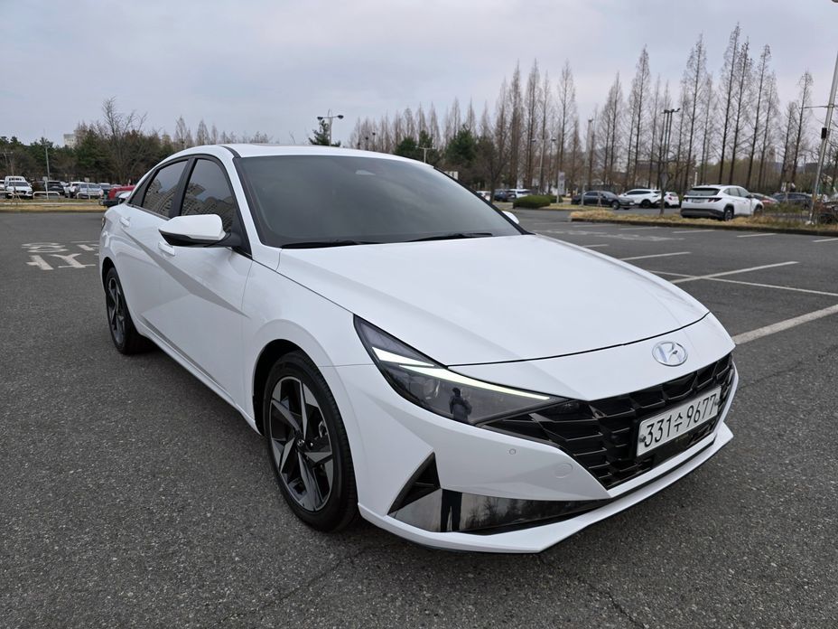 Hyundai AVANTE 2021