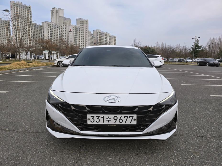 Hyundai AVANTE 2021