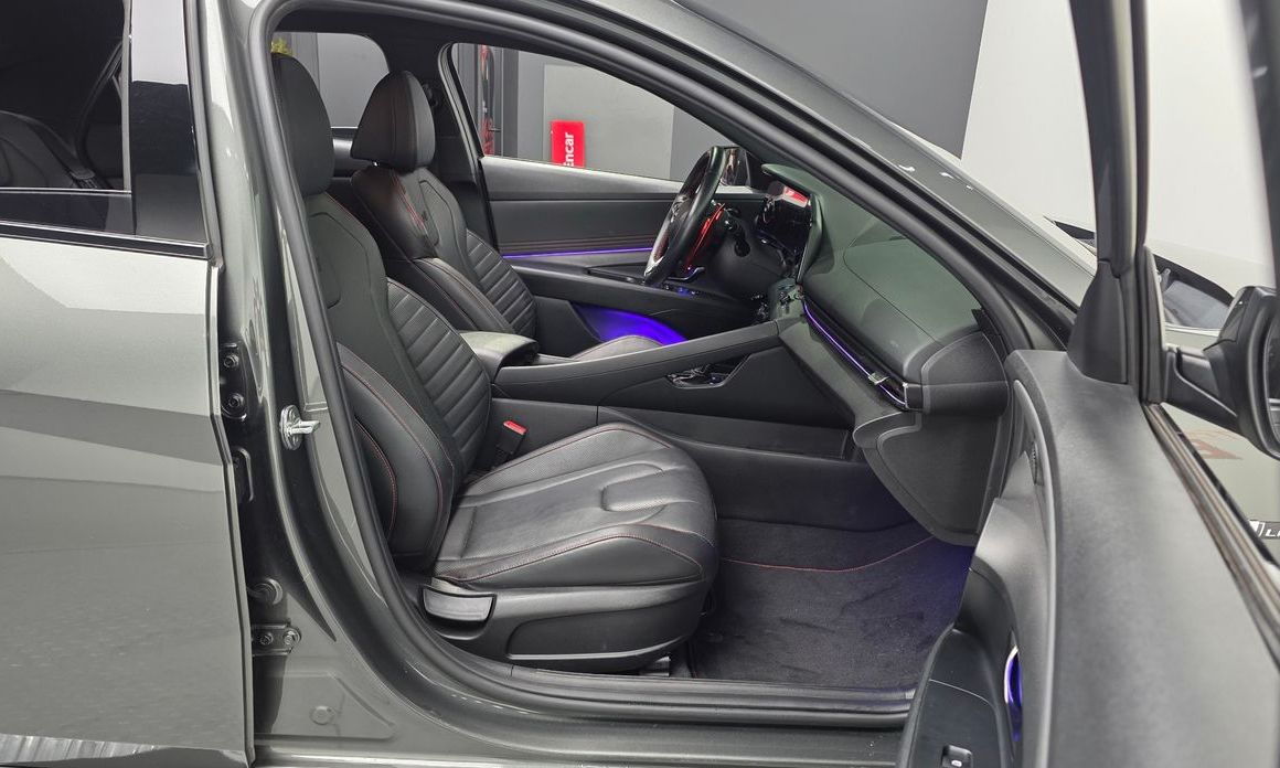 Hyundai AVANTE 2021