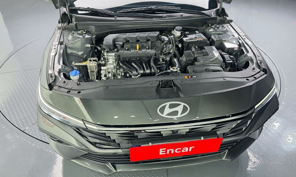 Hyundai AVANTE 2025