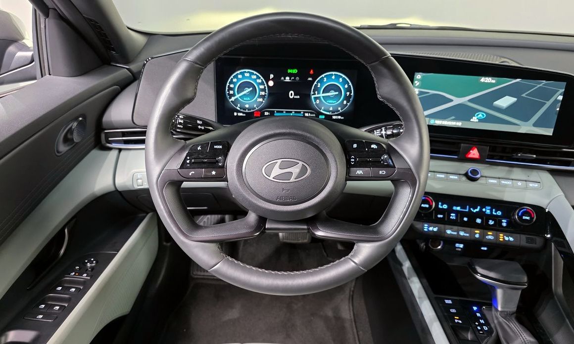 Hyundai AVANTE 2025