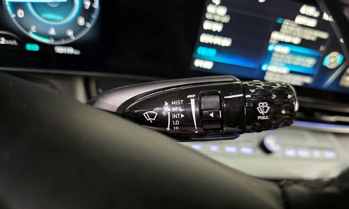 Hyundai AVANTE 2025