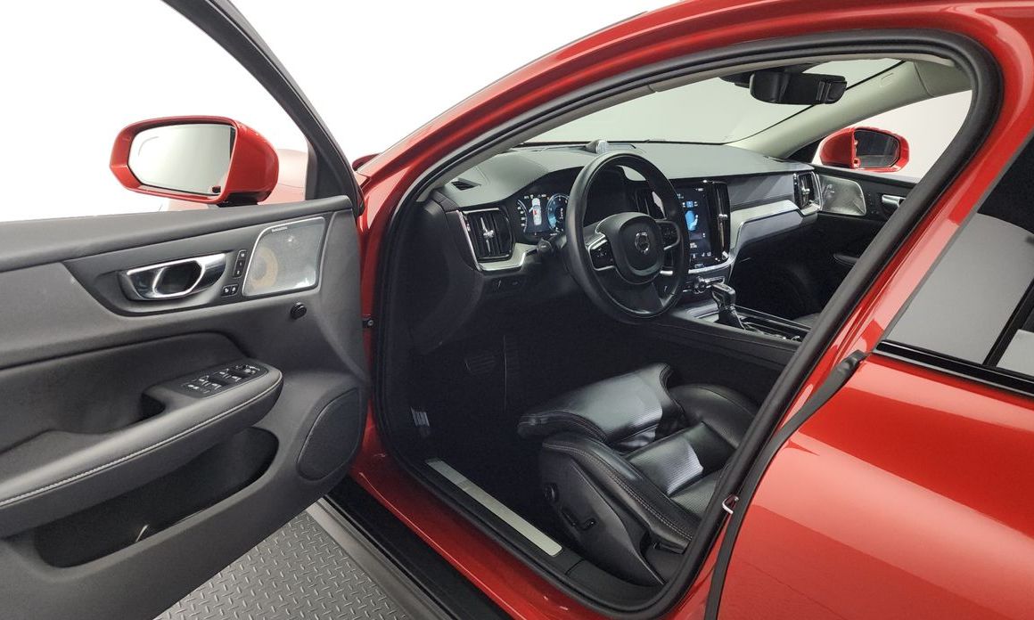 Volvo V60 2020