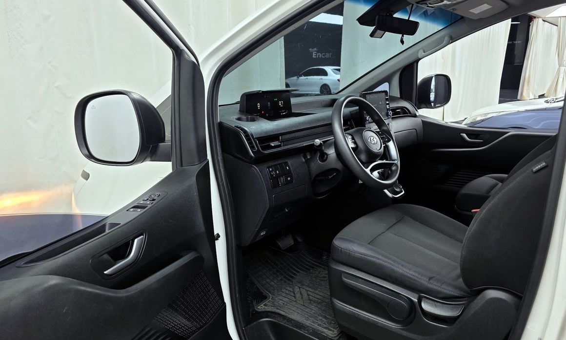 Hyundai Staria 2023