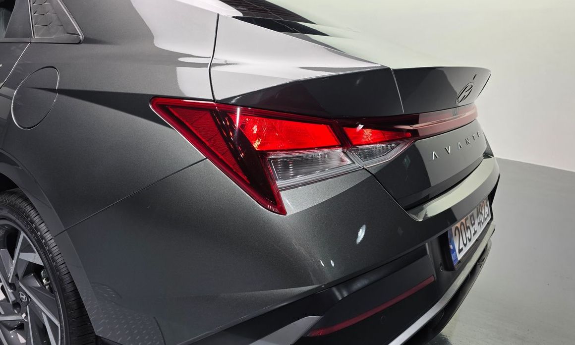 Hyundai AVANTE 2025