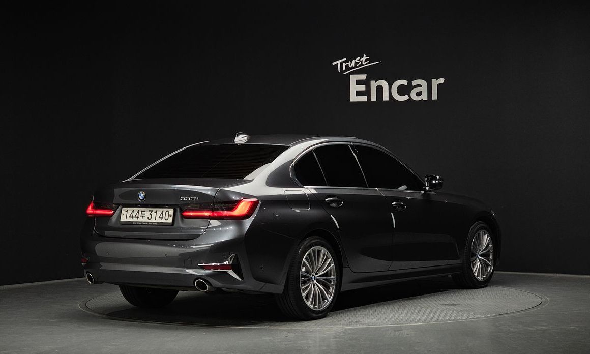 BMW 3-Series 2019