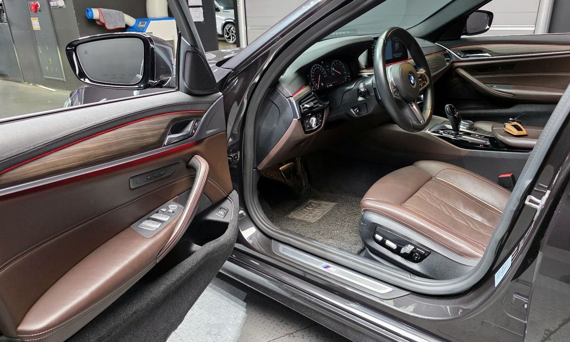 BMW 5-Series 2019