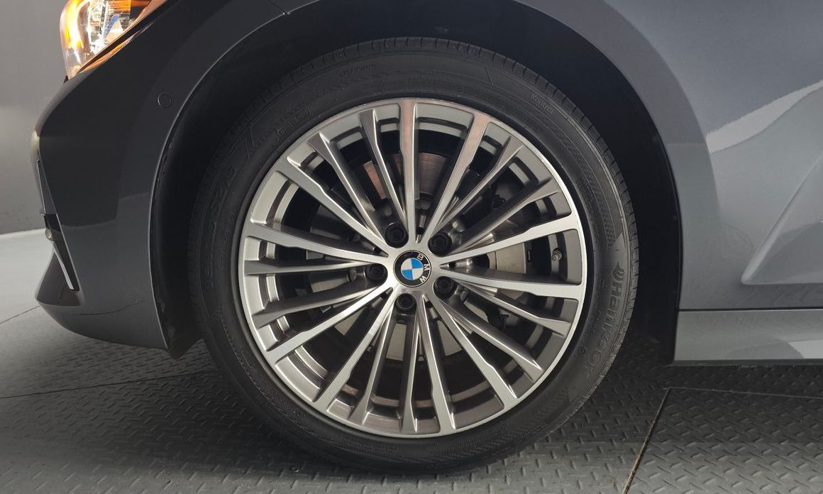 BMW 3-Series 2019