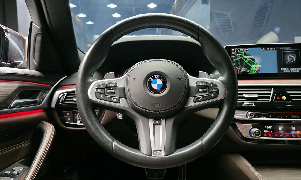 BMW 5-Series 2019