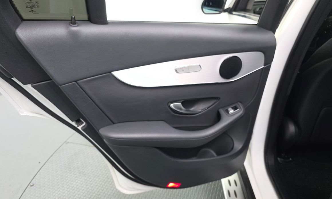 Mercedes-Benz GLC-Class 2019