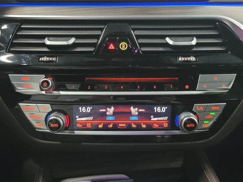 BMW 5-Series 2019