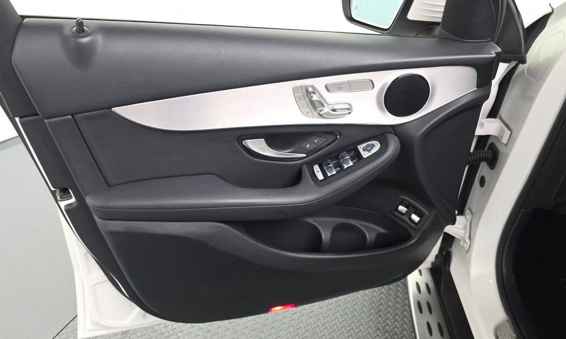 Mercedes-Benz GLC-Class 2019
