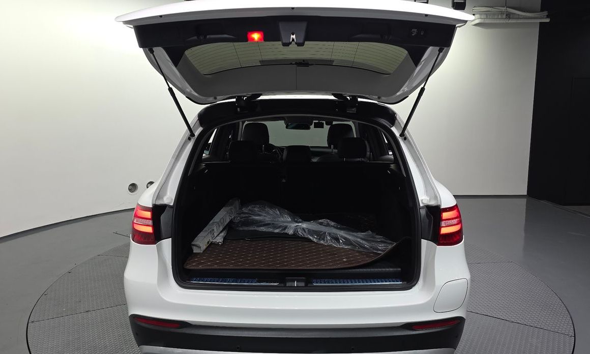 Mercedes-Benz GLC-Class 2019