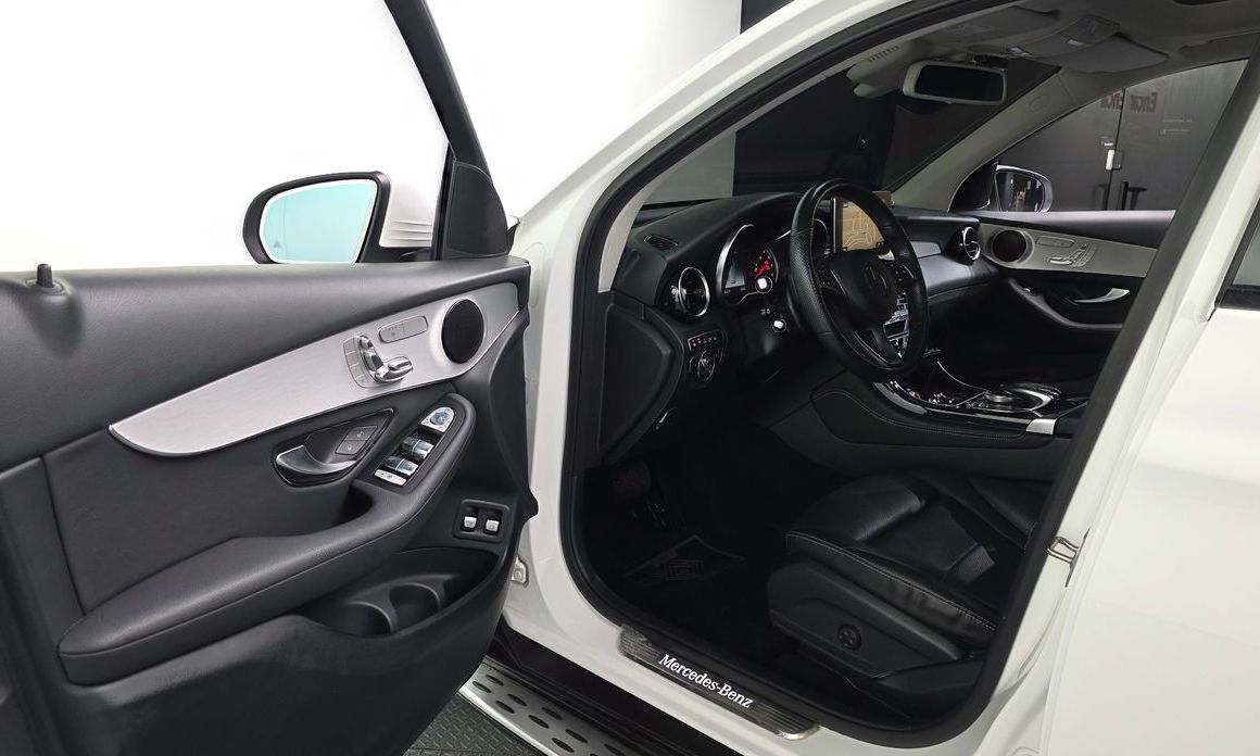 Mercedes-Benz GLC-Class 2019