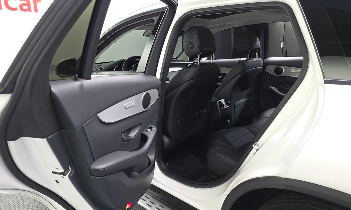 Mercedes-Benz GLC-Class 2019