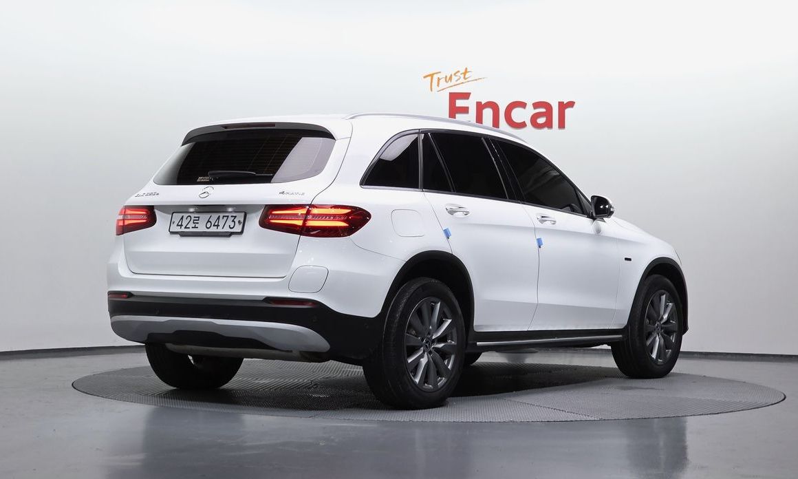 Mercedes-Benz GLC-Class 2019