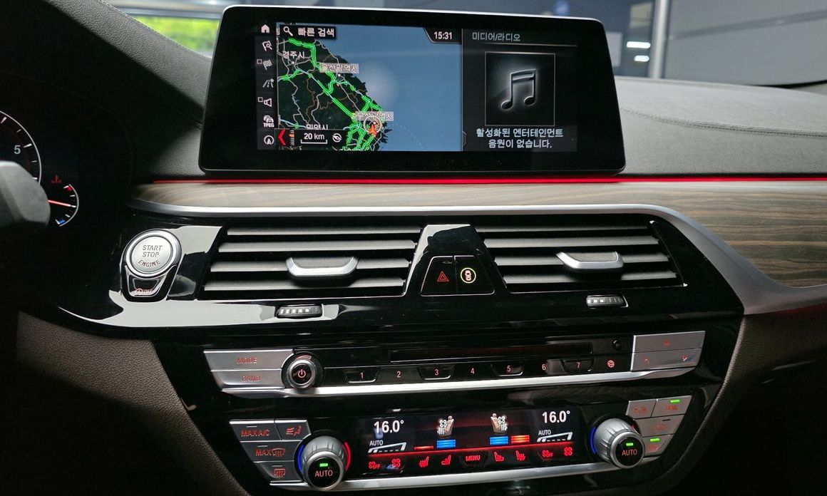 BMW 5-Series 2019