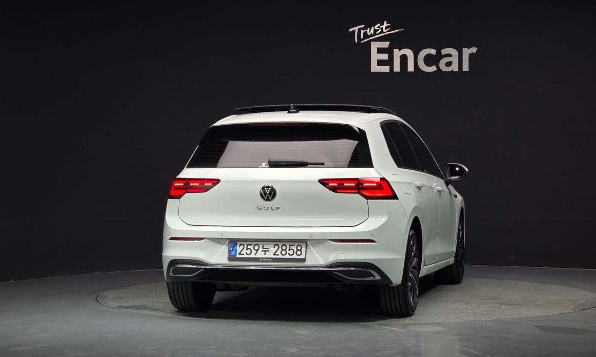 Volkswagen Golf 2024