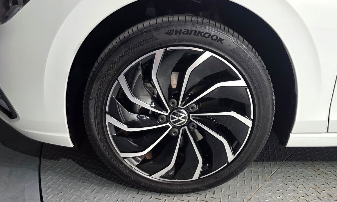 Volkswagen Golf 2024