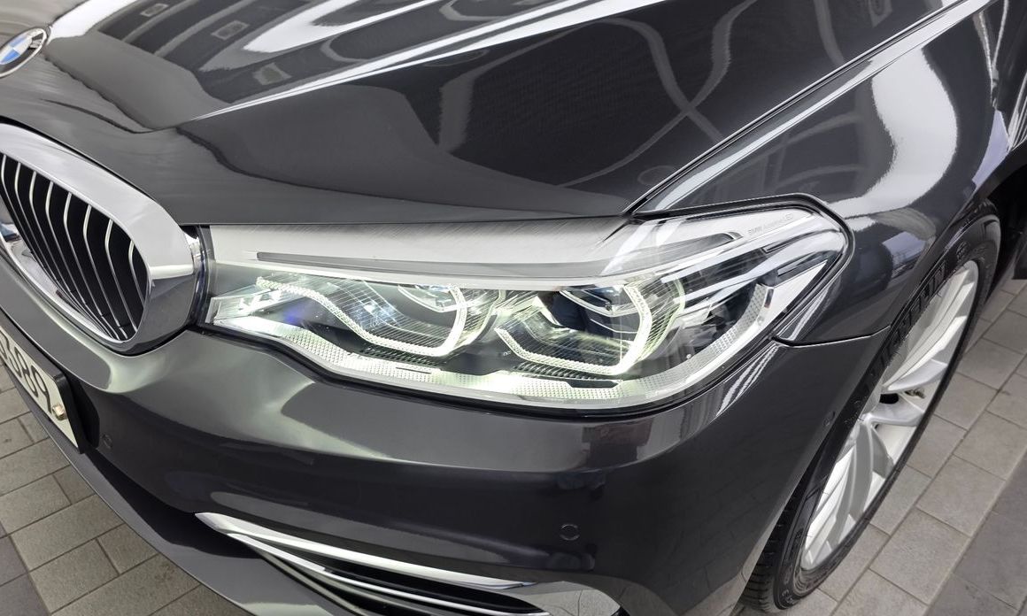 BMW 5-Series 2019