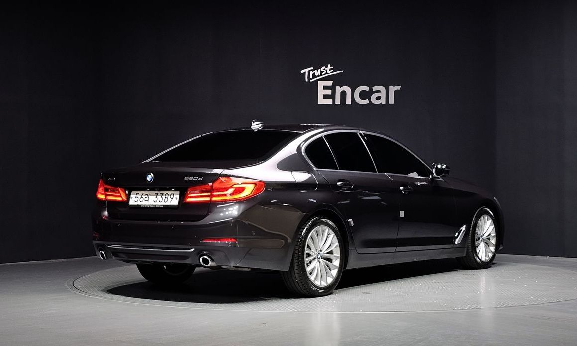 BMW 5-Series 2019