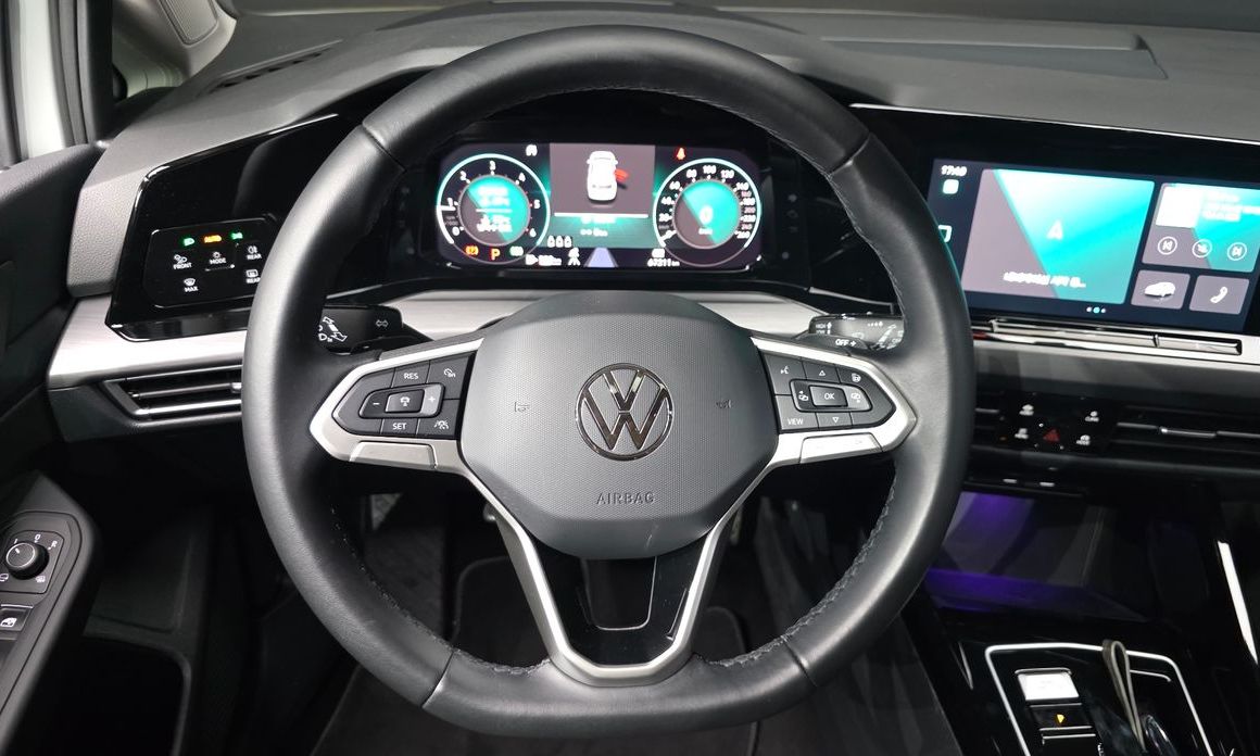 Volkswagen Golf 2024