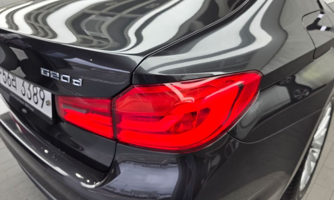 BMW 5-Series 2019