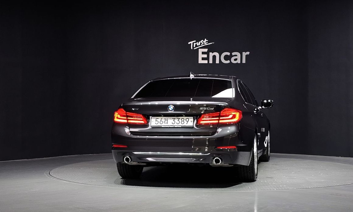 BMW 5-Series 2019