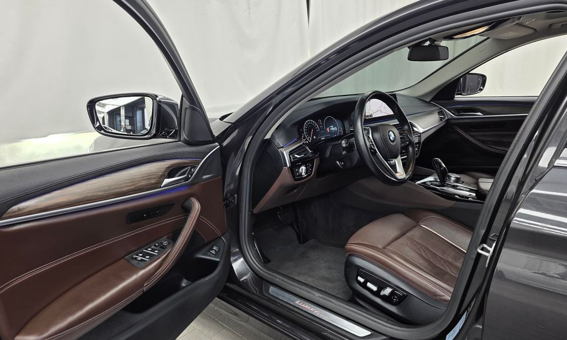 BMW 5-Series 2019