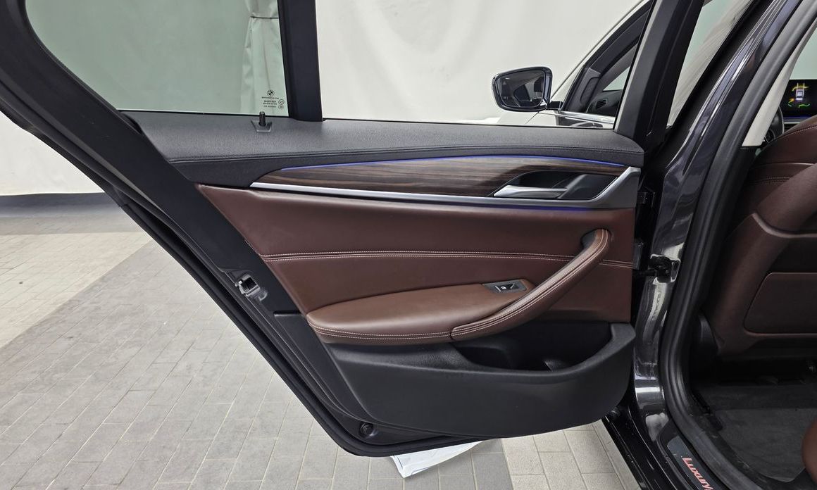 BMW 5-Series 2019