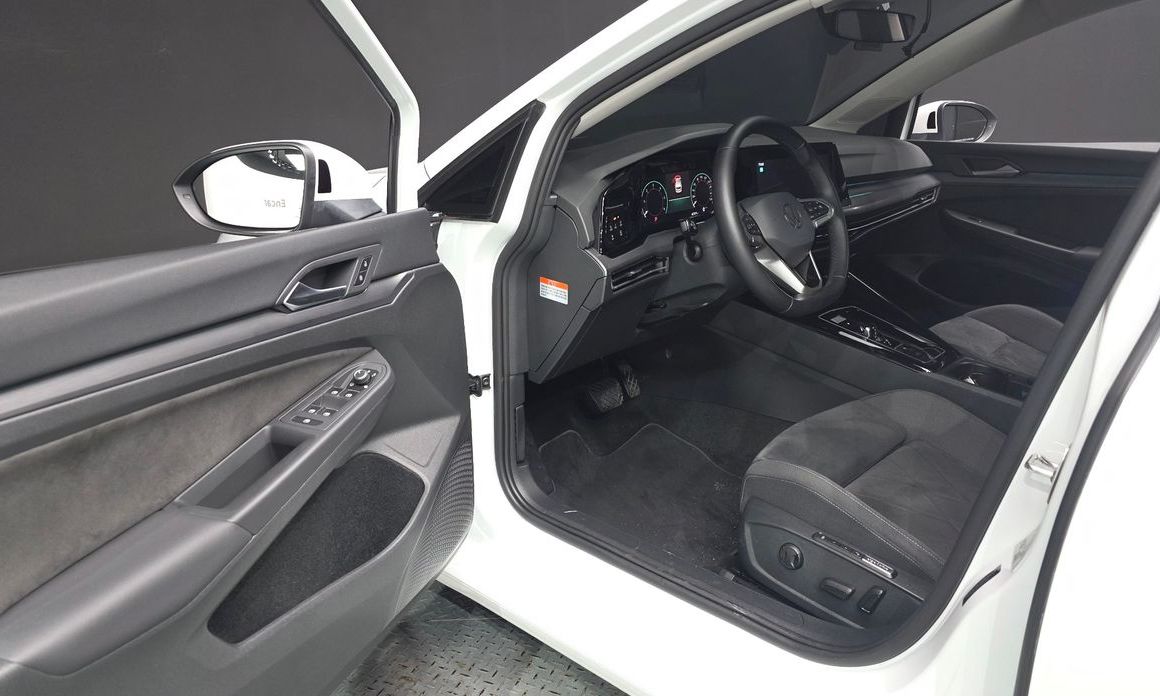 Volkswagen Golf 2024