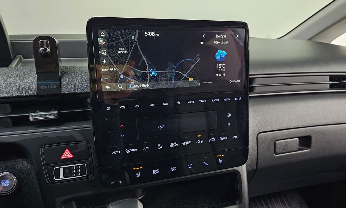Hyundai Staria 2025
