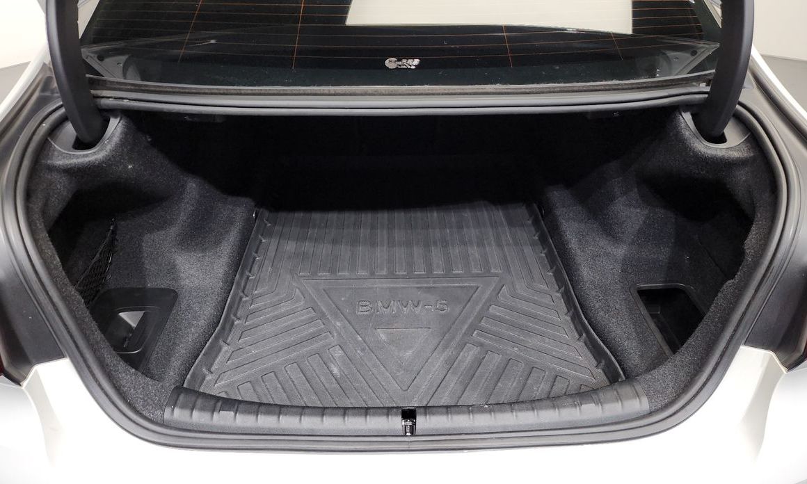 BMW 5-Series 2021