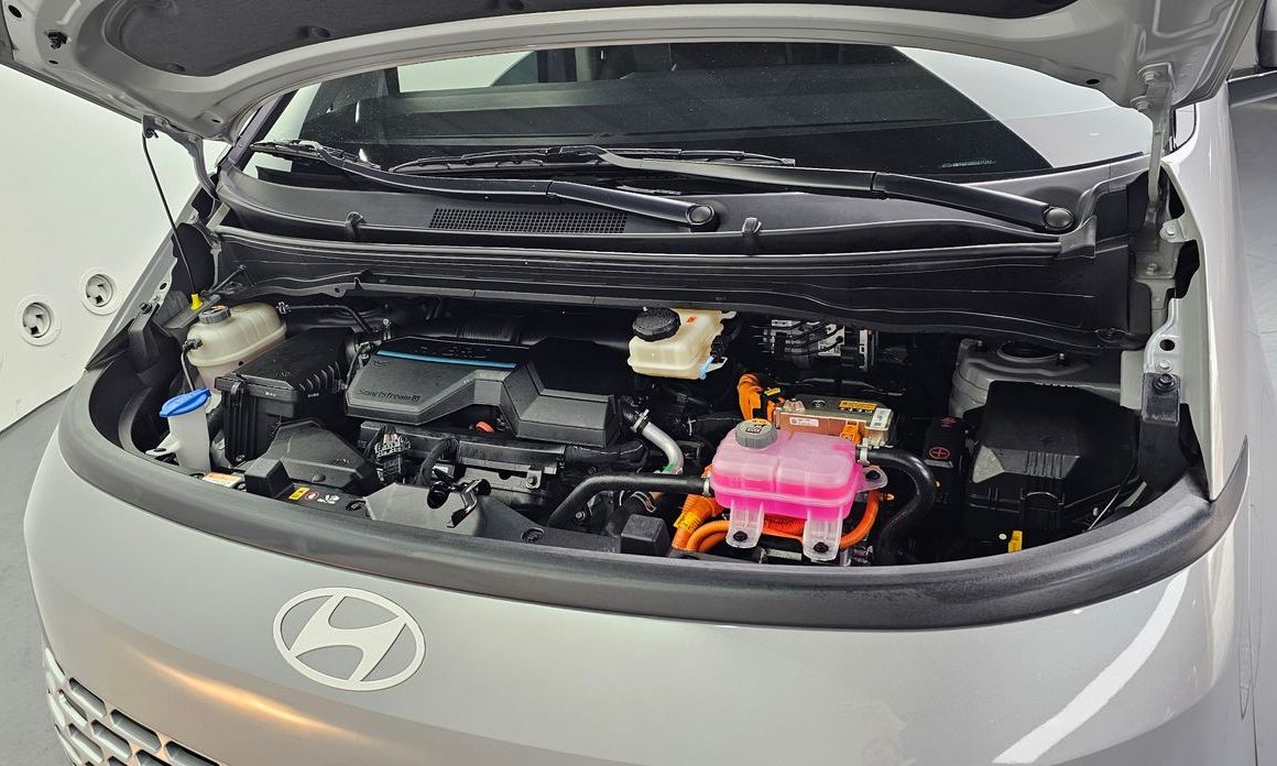 Hyundai Staria 2025