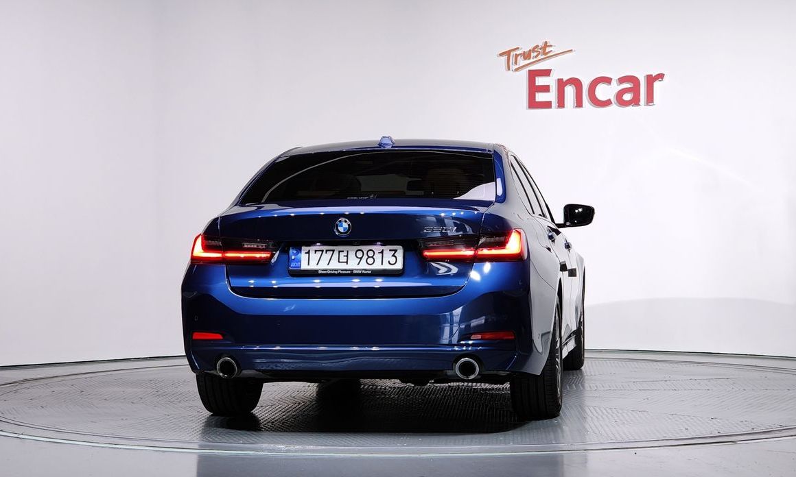 BMW 3-Series 2023
