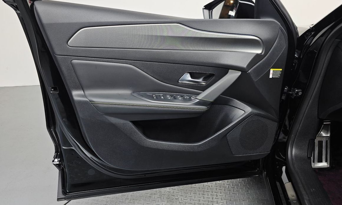 Peugeot 408 2024